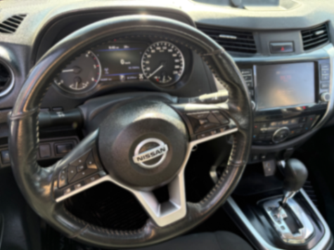Nissan Navara 4x4 AT 2021 miniatura 4