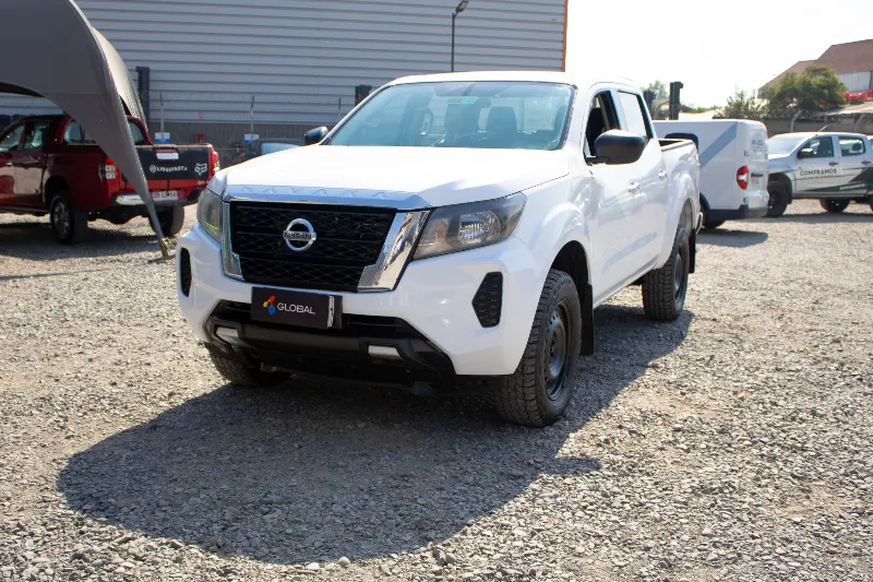 Nissan Navara 4x4 2023 miniatura 1