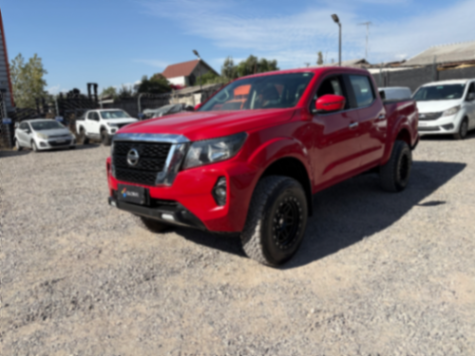 Nissan Navara 4x4 AT 2021 miniatura 2