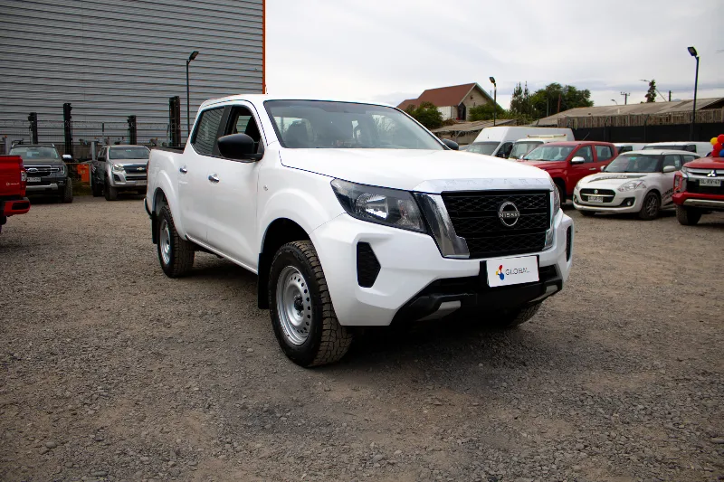 Nissan Navara SE 4x2 2023 miniatura 1