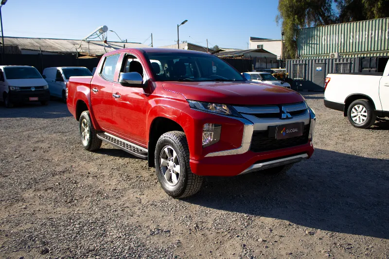 Mitsubishi L200 CRT 4x4 2022 miniatura 1
