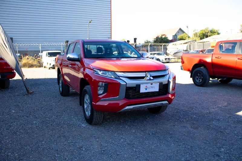 Mitsubishi L200 CRT 4x4 2022 miniatura 1