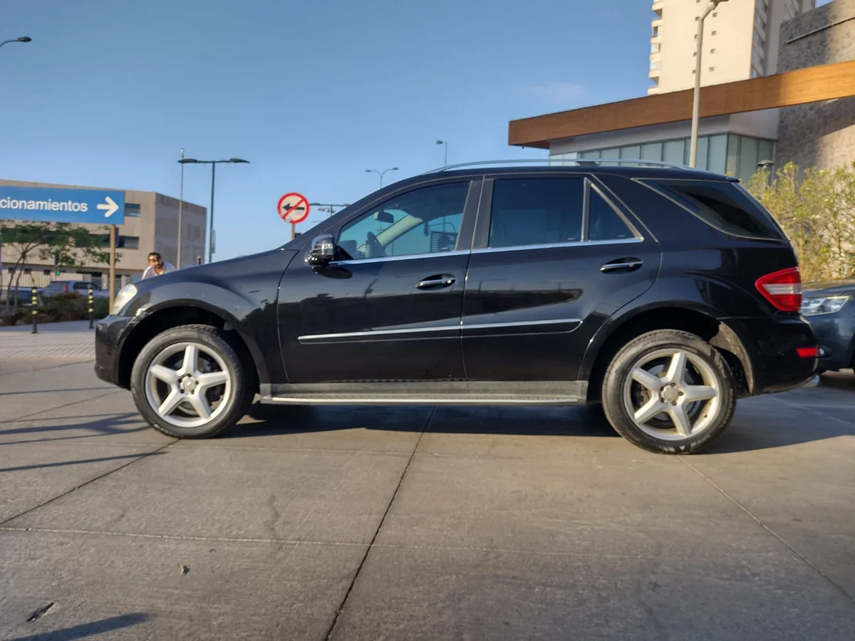 2012 MERCEDES BENZ ML 350 - Miniatura 7