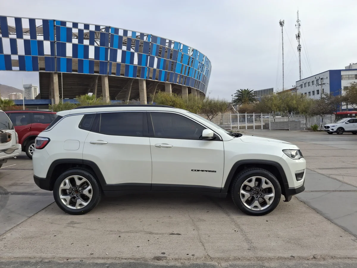 2020 JEEP COMPASS LONGITUDE 2.4 AT - Miniatura 5