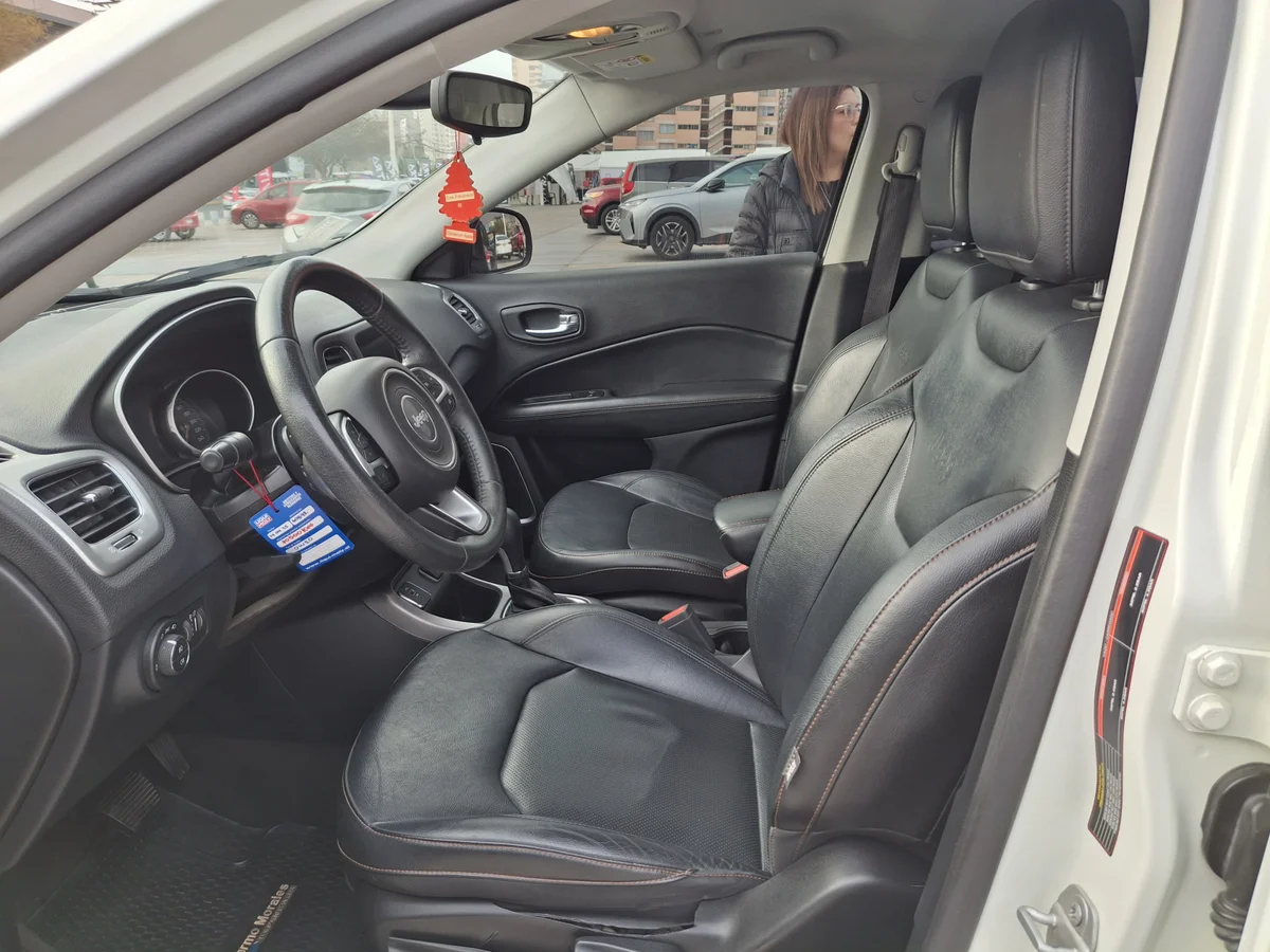 2020 JEEP COMPASS LONGITUDE 2.4 AT - Miniatura 9