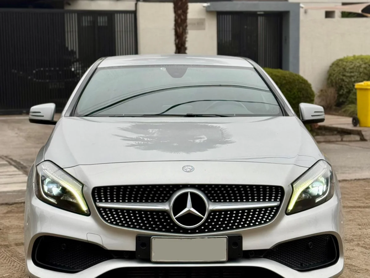 2018 MERCEDES BENZ A200 D - Miniatura 2