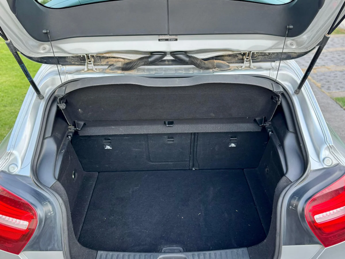 2018 MERCEDES BENZ A200 D - Miniatura 8