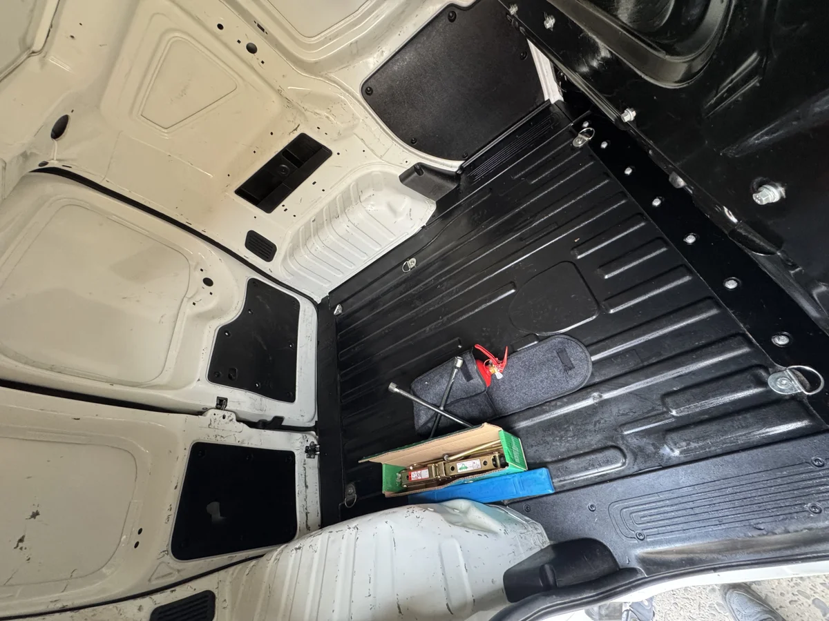 2022 RAM VAN 700 CITY 1.4 - Miniatura 4