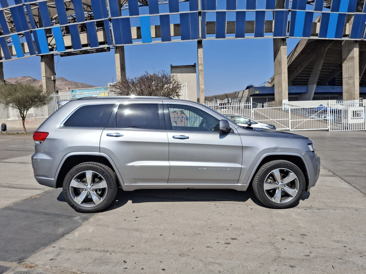 2014 JEEP GRAND CHEROKEE OVERLAND 5.7 - Miniatura 8