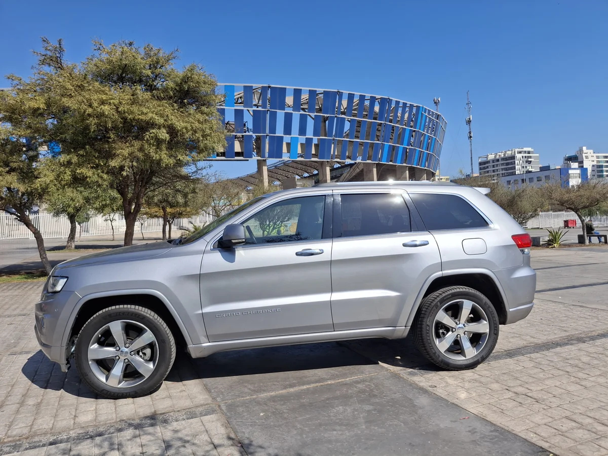 2014 JEEP GRAND CHEROKEE OVERLAND 5.7 - Miniatura 7
