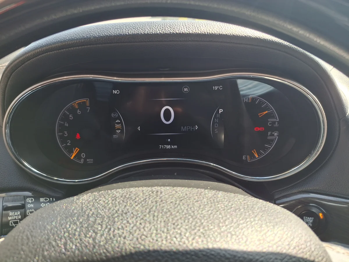 2014 JEEP GRAND CHEROKEE OVERLAND 5.7 - Miniatura 9