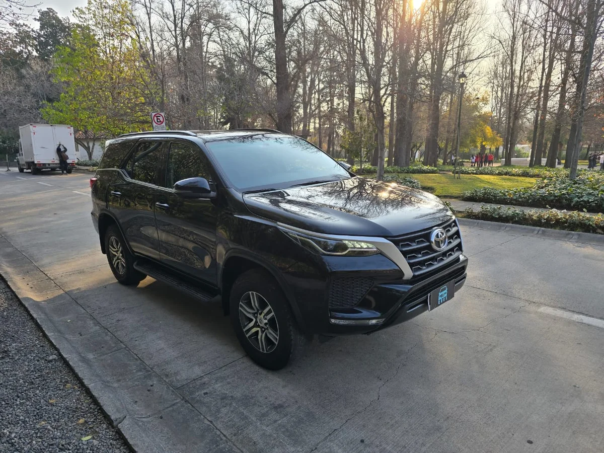 2022 TOYOTA FORTUNER 2.7 4x2 - Miniatura 10