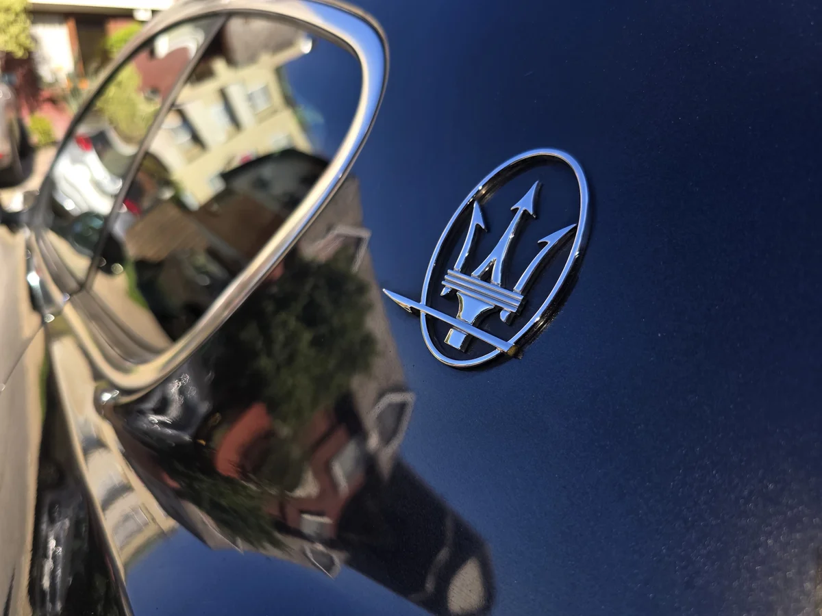 2012 MASERATI GRAN TURISMO 4.7L V8 AUT - Miniatura 3