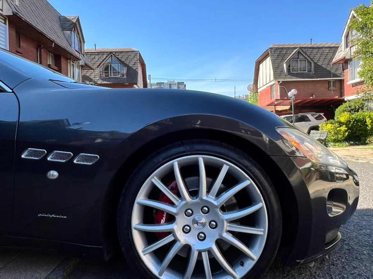 2012 MASERATI GRAN TURISMO 4.7L V8 AUT - Miniatura 10