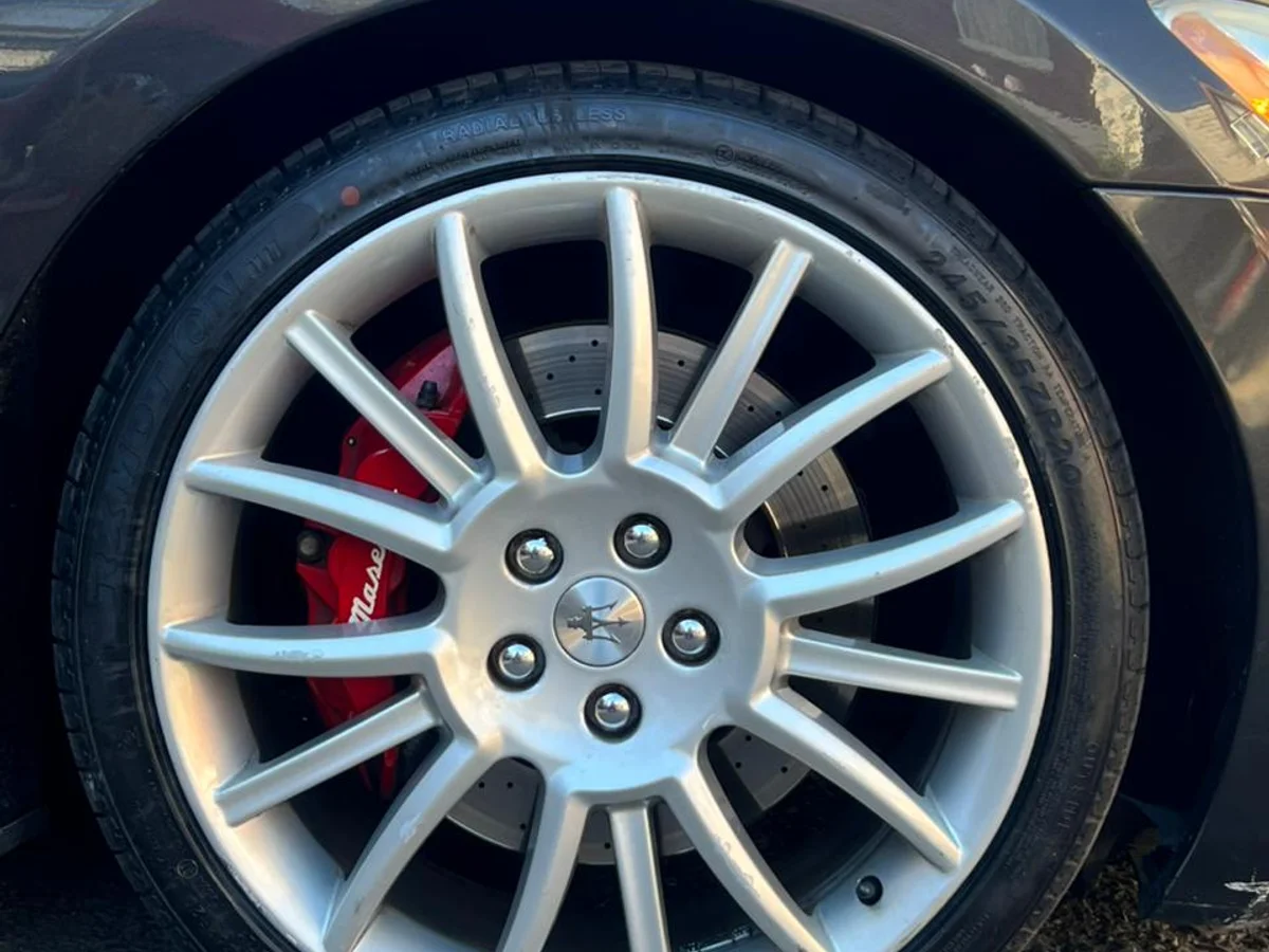 2012 MASERATI GRAN TURISMO 4.7L V8 AUT - Miniatura 13