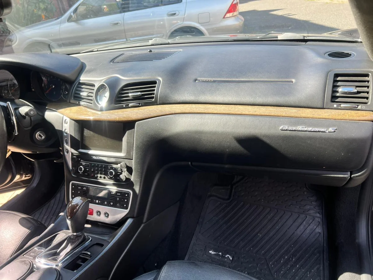 2012 MASERATI GRAN TURISMO 4.7L V8 AUT - Miniatura 25