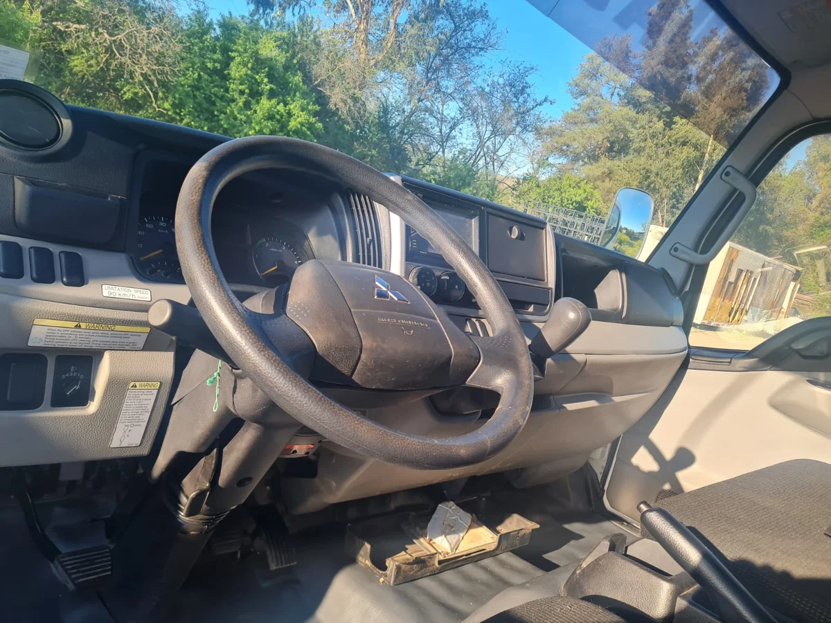 2022 MITSUBISHI FUSO CANTER 715 - Miniatura 4