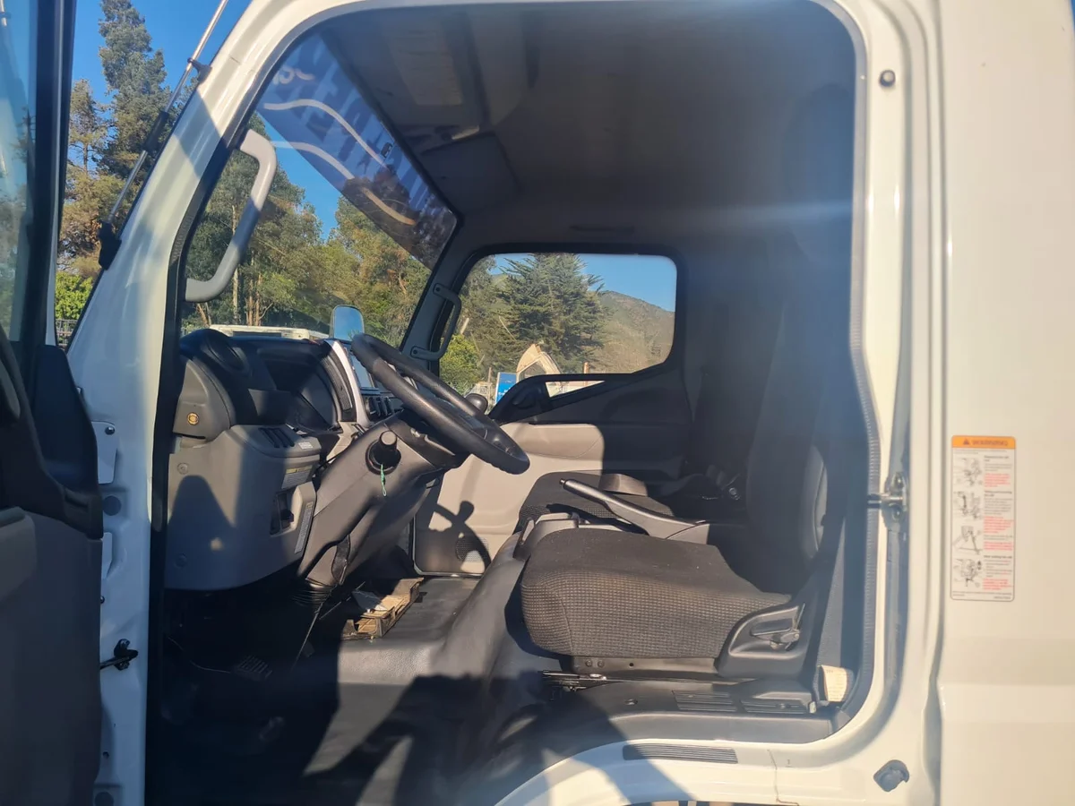 2022 MITSUBISHI FUSO CANTER 715 - Miniatura 3