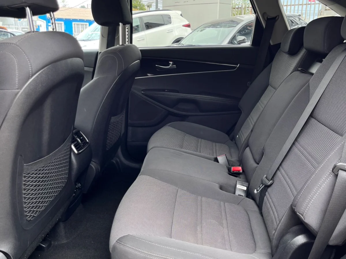 2021 KIA SORENTO DOHC 2.4 - Miniatura 15