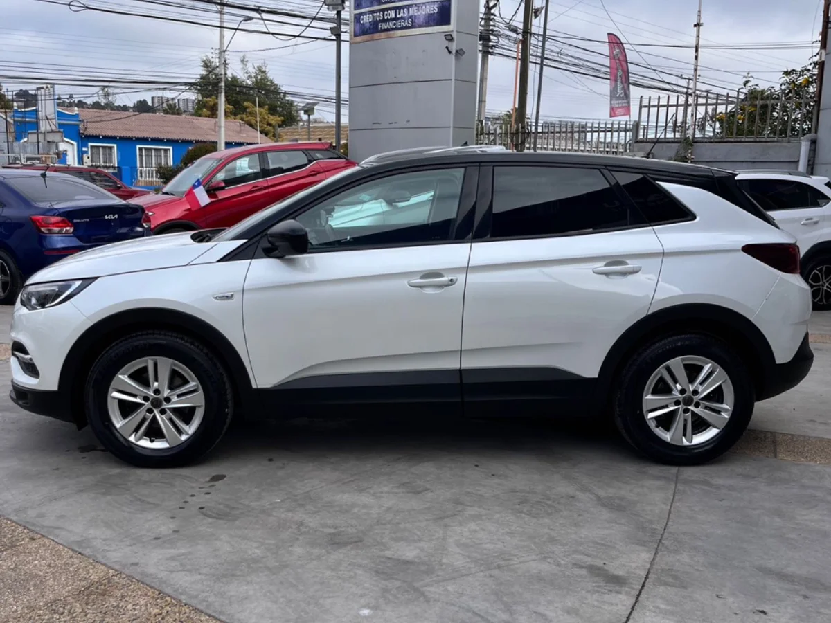 2021 OPEL GRANDLAND 1.6 AUT - Miniatura 3