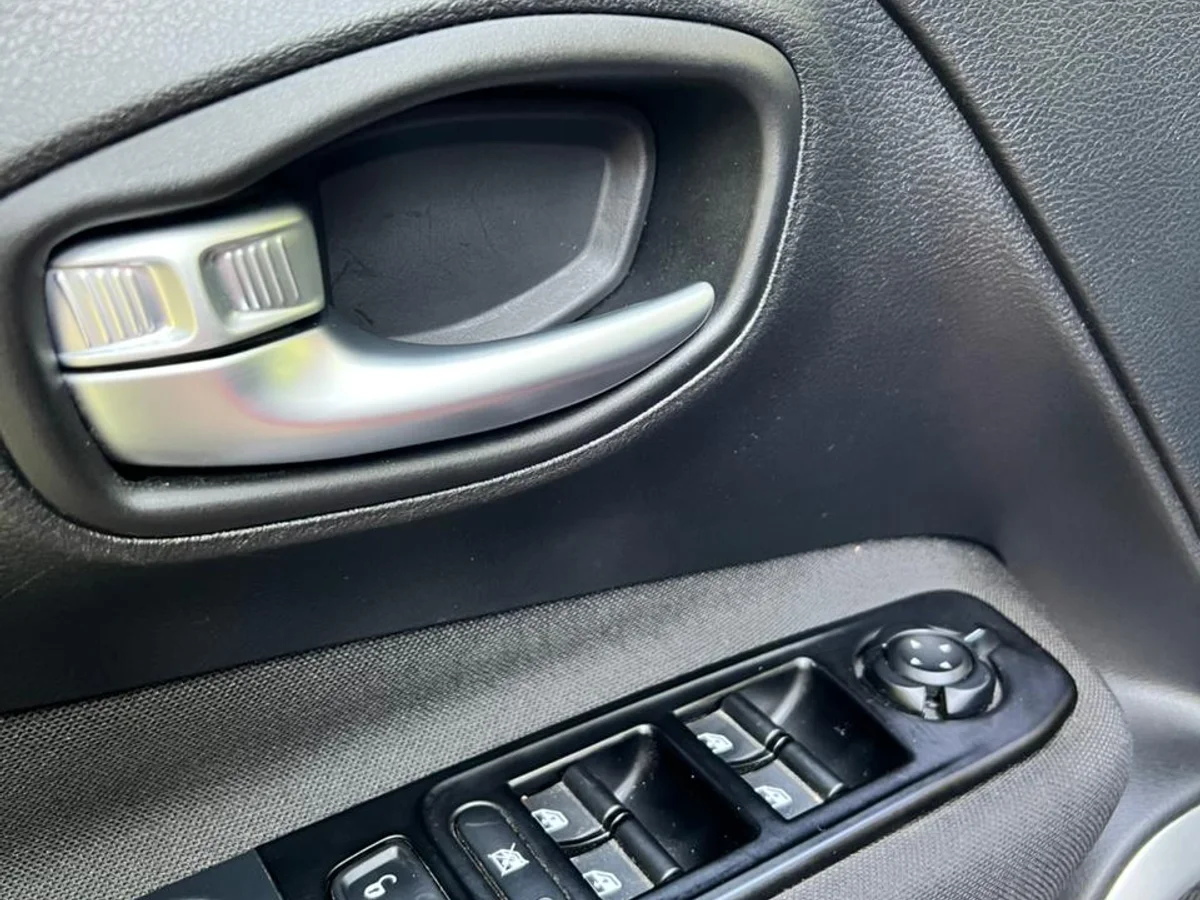 2021 JEEP RENEGADE SPORT LX 1.7 AUT - Miniatura 17