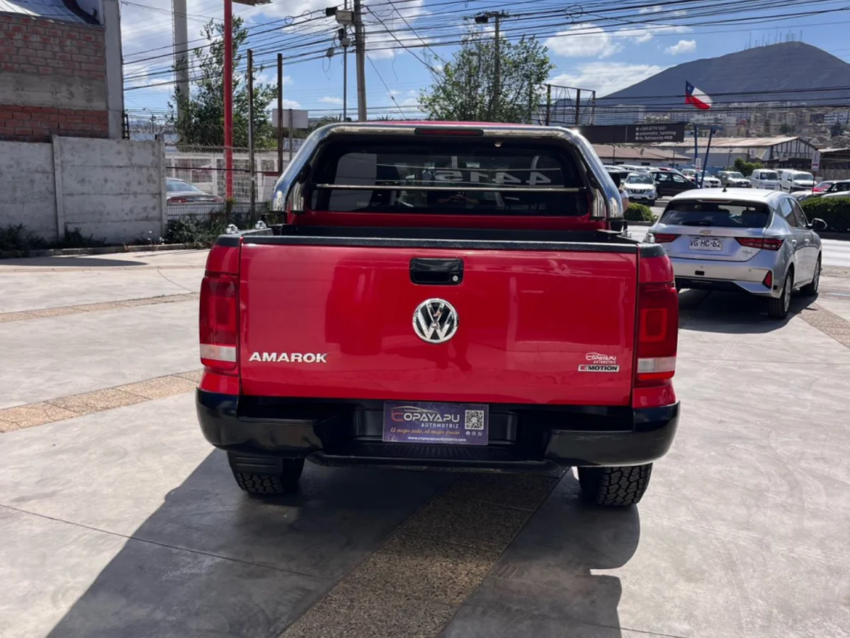 2021 VOLKSWAGEN AMAROK DCAB TDI 4X4 TRENDLINE 2.0 - Miniatura 5