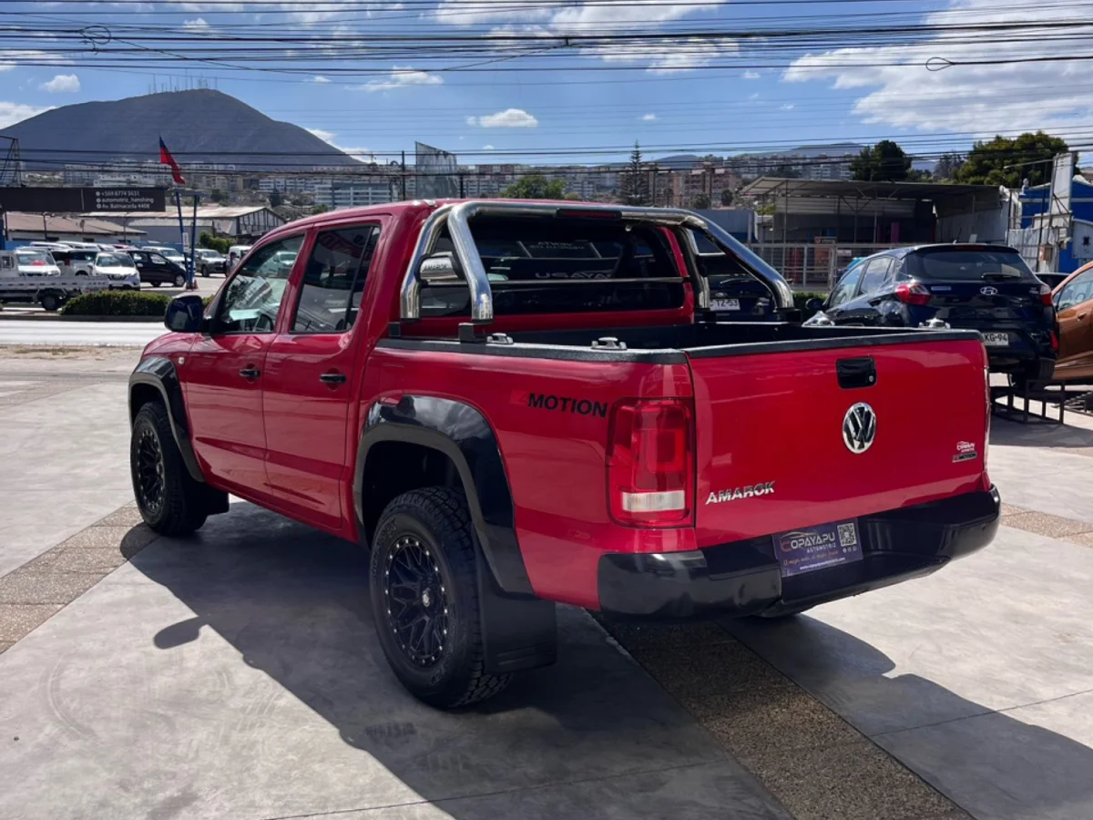 2021 VOLKSWAGEN AMAROK DCAB TDI 4X4 TRENDLINE 2.0 - Miniatura 4
