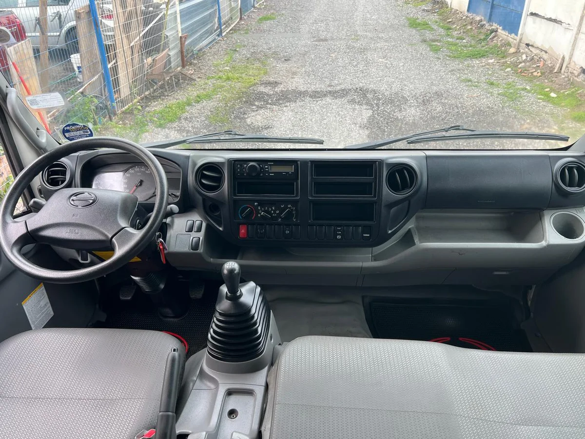 2021 HINO XZU - Miniatura 5