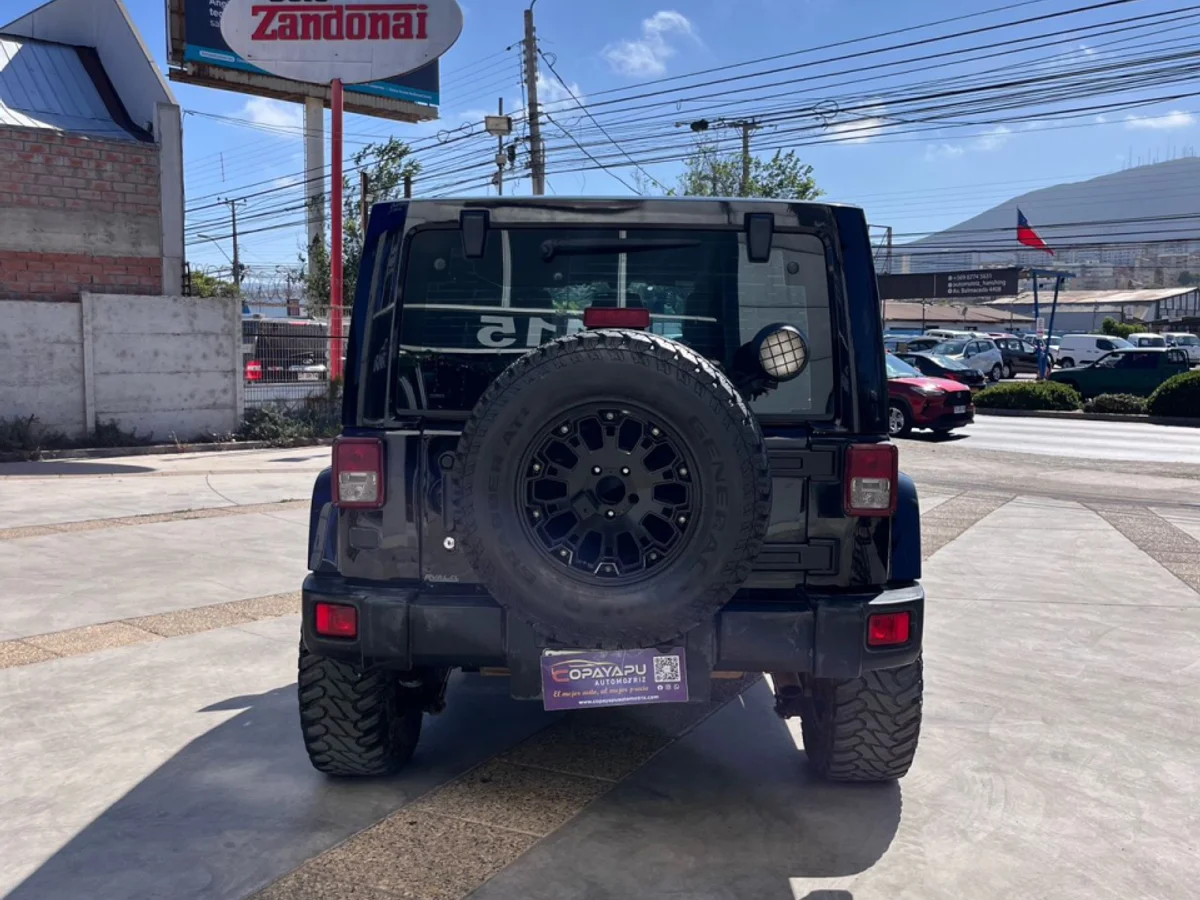 2015 Jeep Wrangler - Miniatura 15