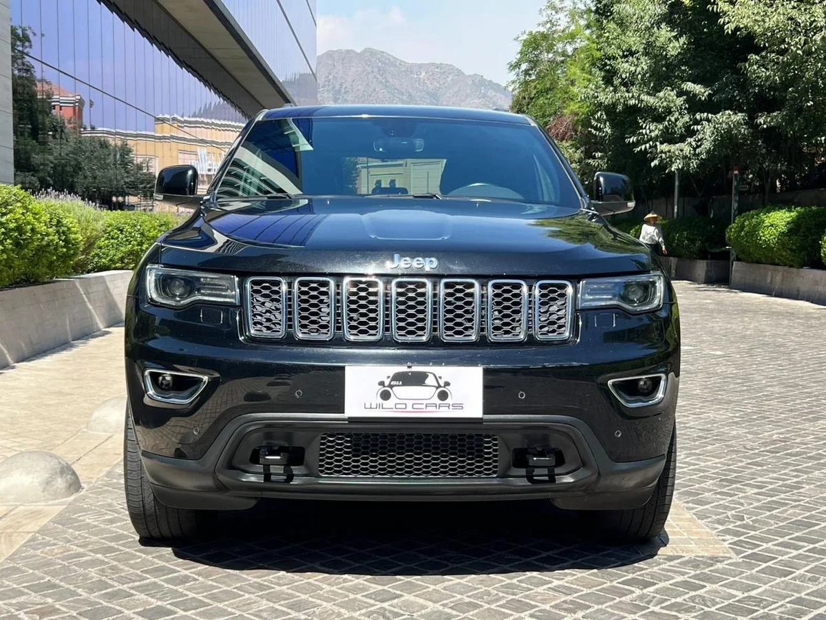 2022 JEEP GRAND CHEROKEE LAREDO 3.6 - Miniatura 2