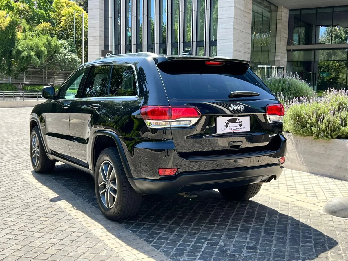2022 JEEP GRAND CHEROKEE LAREDO 3.6 - Miniatura 6