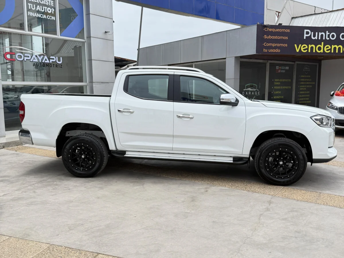 2024 MAXUS T60 GLX 4X4 AUTOMATICO - Miniatura 9