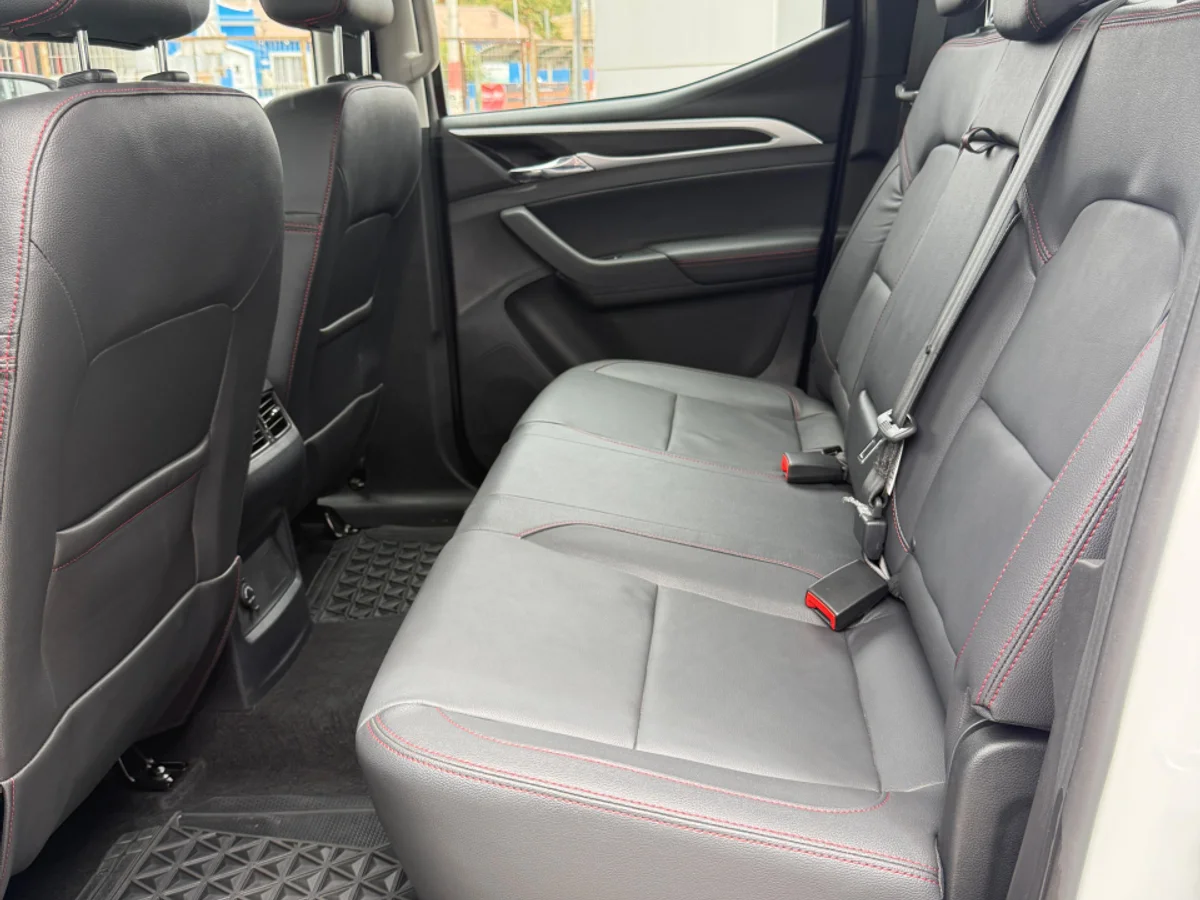 2024 MAXUS T60 GLX 4X4 AUTOMATICO - Miniatura 14