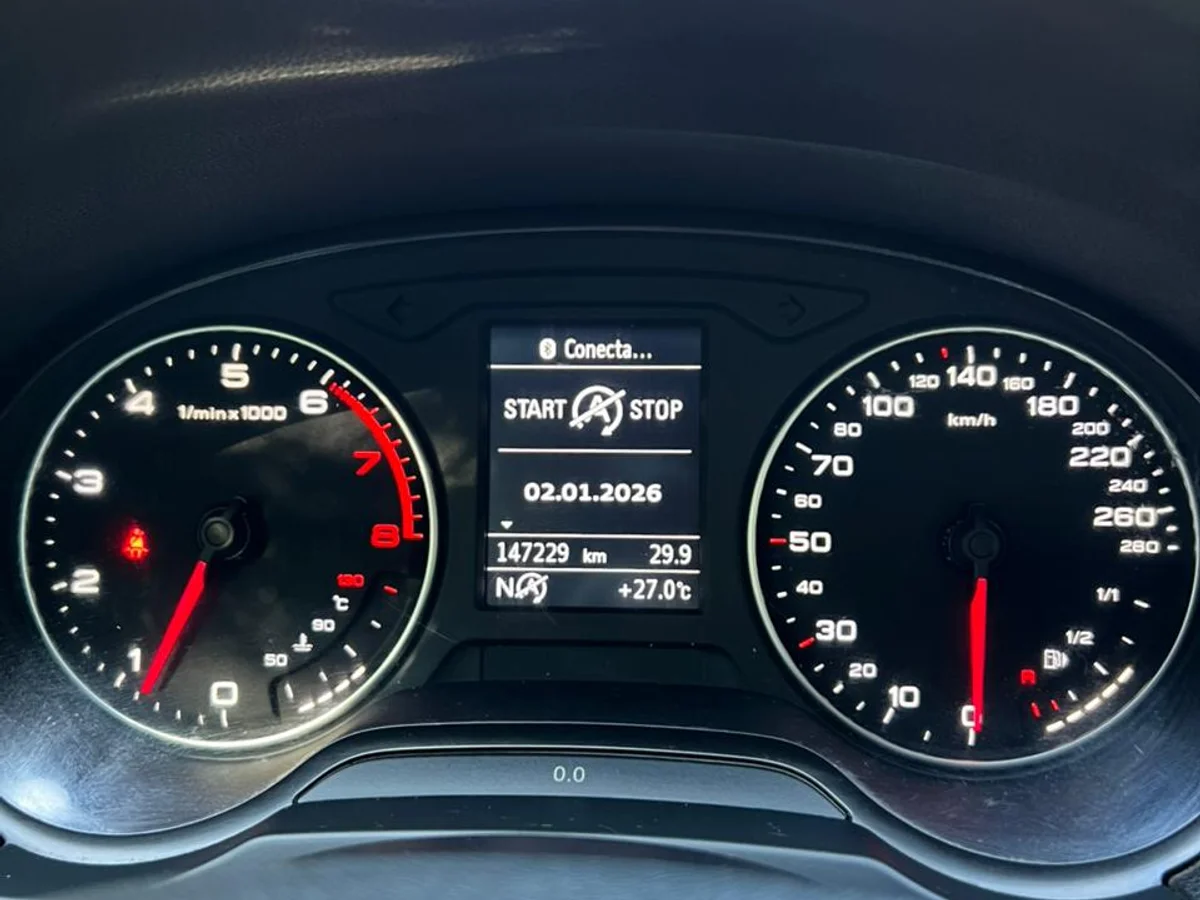 2014 AUDI A3 ATTRACTION TFSI 1.2L AUT - Miniatura 5