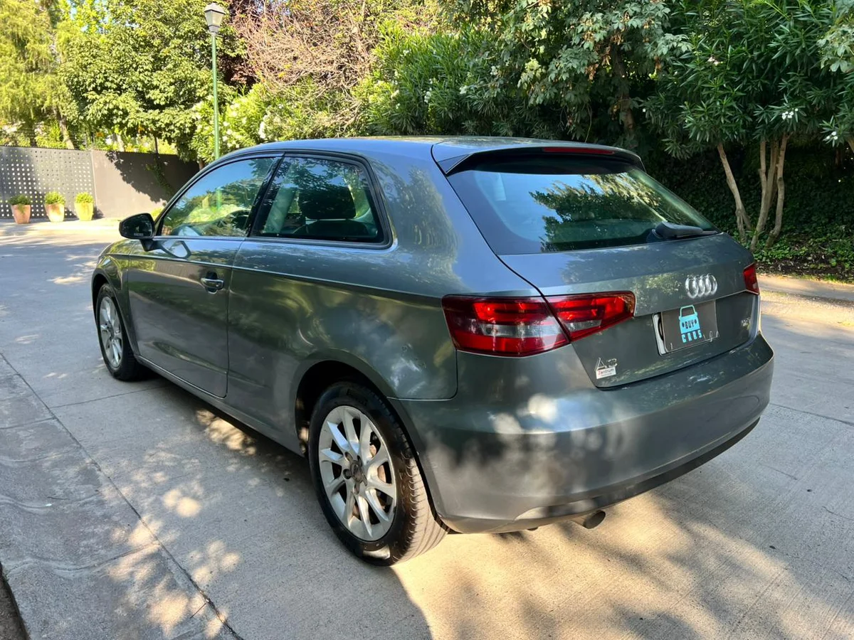 2014 AUDI A3 ATTRACTION TFSI 1.2L AUT - Miniatura 19
