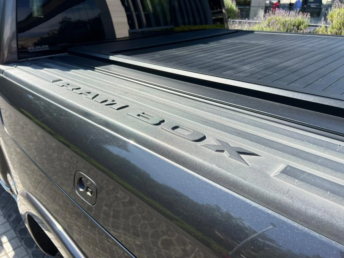 2021 RAM 1500 LIMITED 4X4 5.7 AUT - Miniatura 7