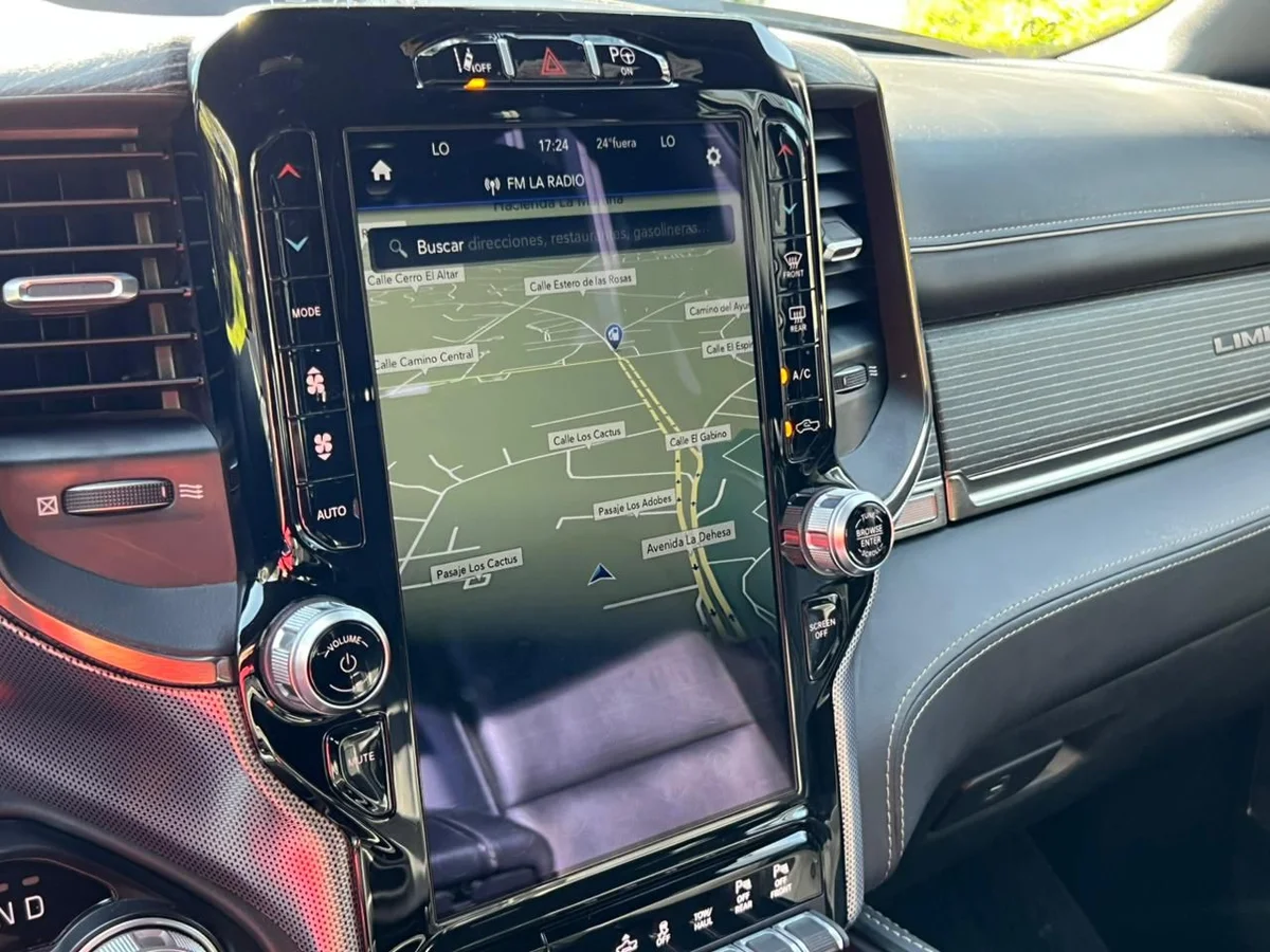 2021 RAM 1500 LIMITED 4X4 5.7 AUT - Miniatura 16