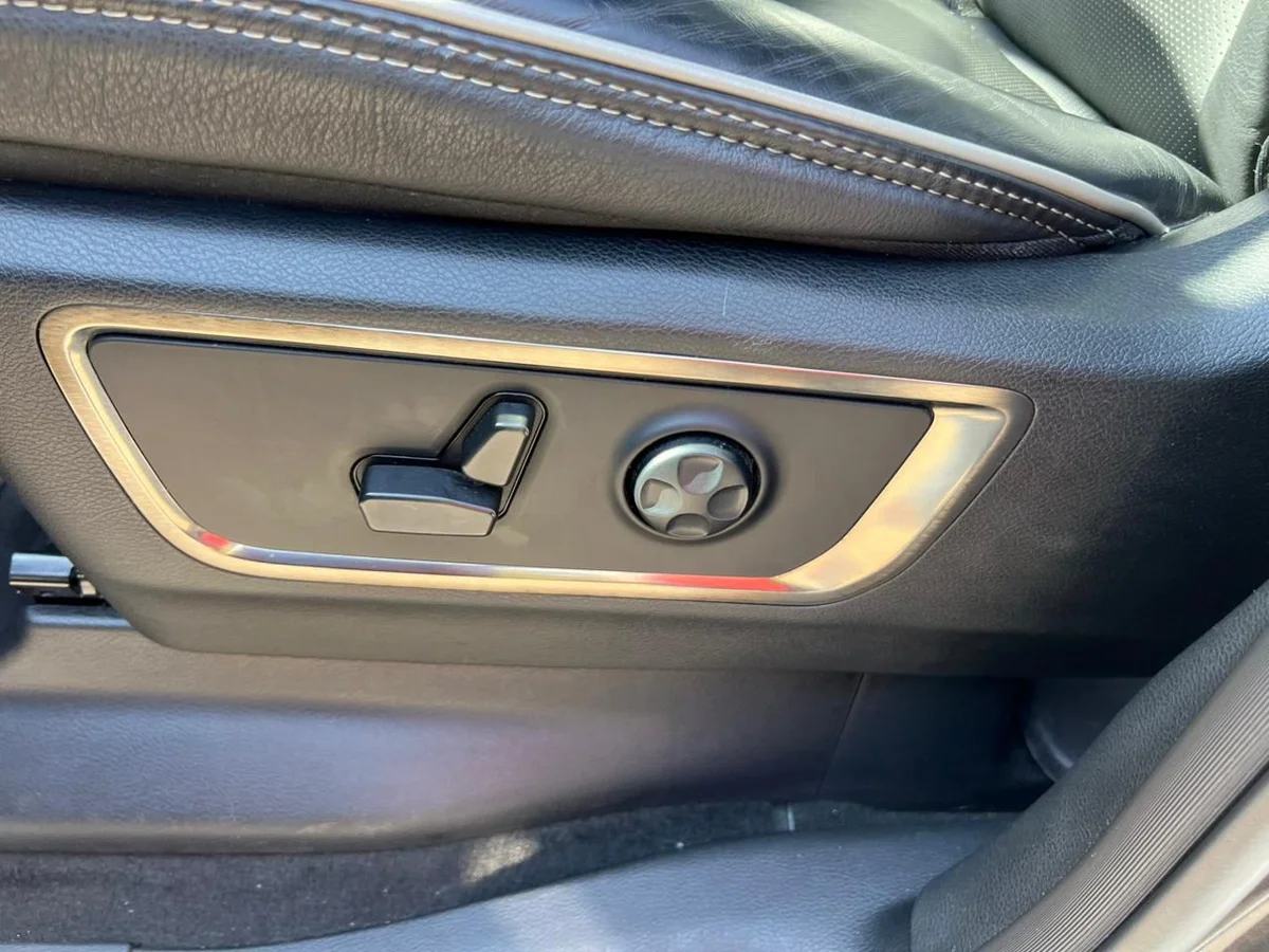 2021 RAM 1500 LIMITED 4X4 5.7 AUT - Miniatura 24