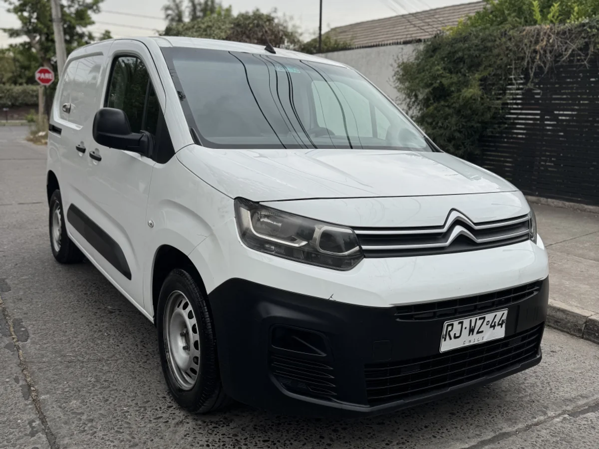 2022 CITROEN BERLINGO 1.6 - Miniatura 2