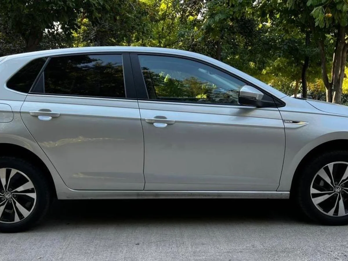 2021 VOLKSWAGEN POLO HB HIGHLINE 1.6L MSI MT - Miniatura 7