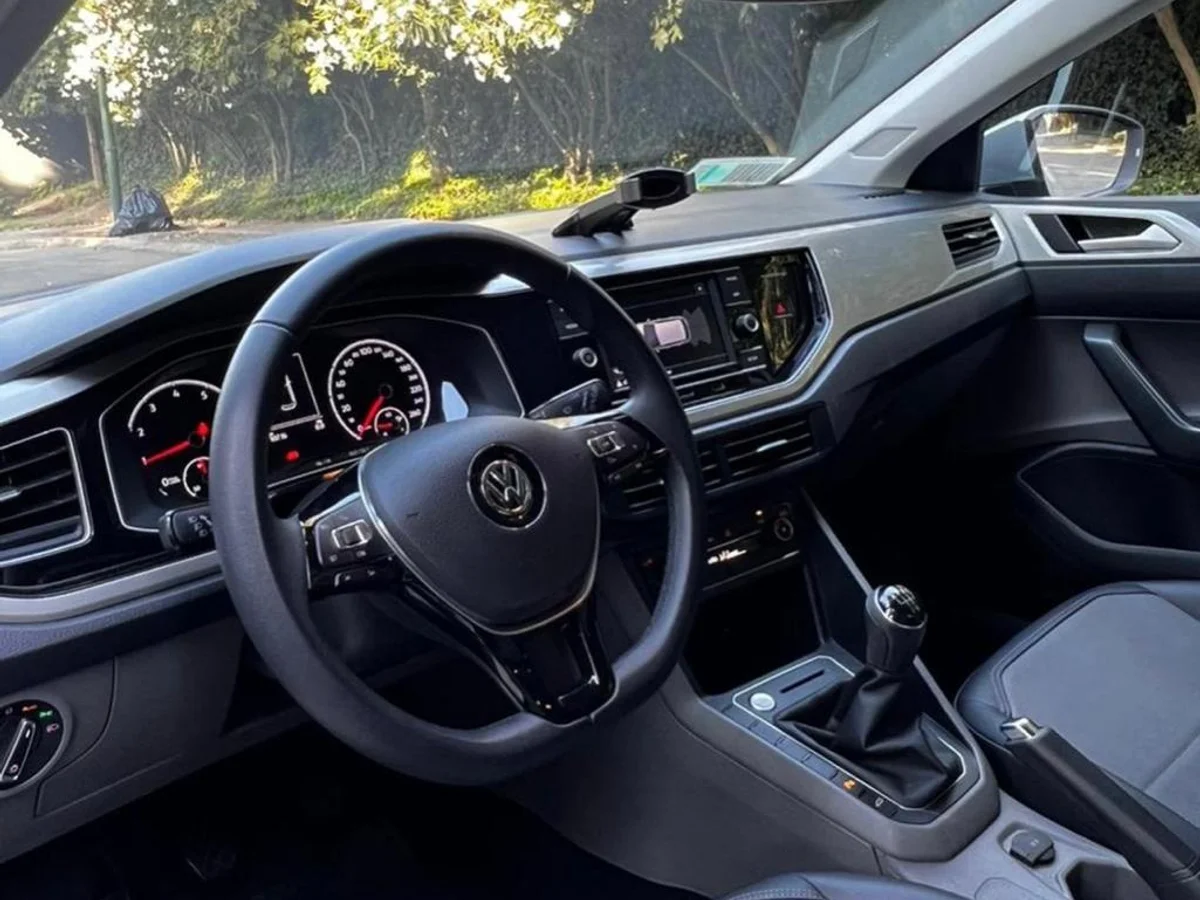 2021 VOLKSWAGEN POLO HB HIGHLINE 1.6L MSI MT - Miniatura 11