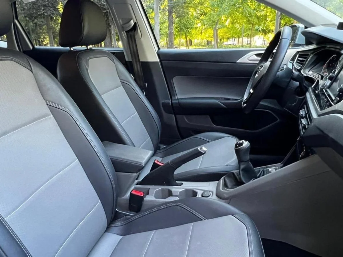 2021 VOLKSWAGEN POLO HB HIGHLINE 1.6L MSI MT - Miniatura 10