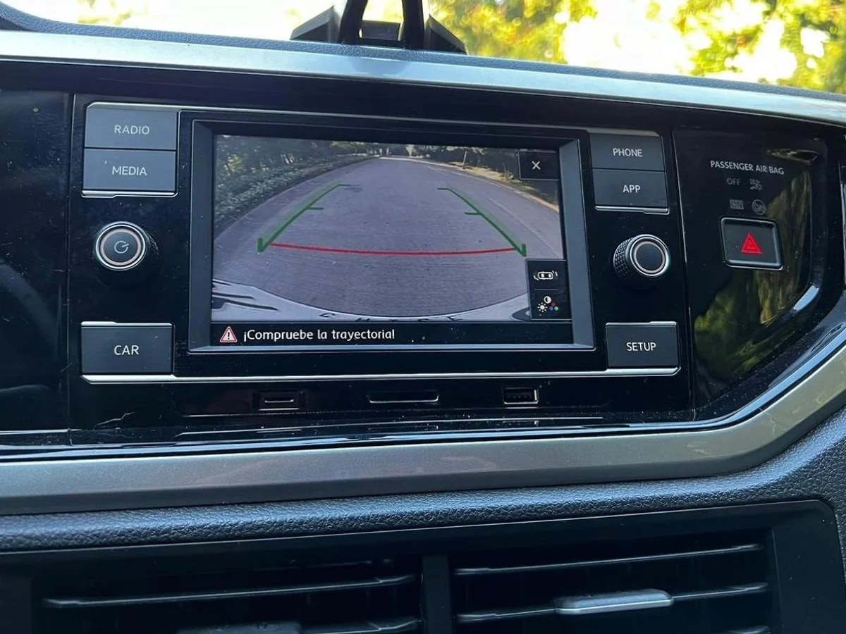 2021 VOLKSWAGEN POLO HB HIGHLINE 1.6L MSI MT - Miniatura 18