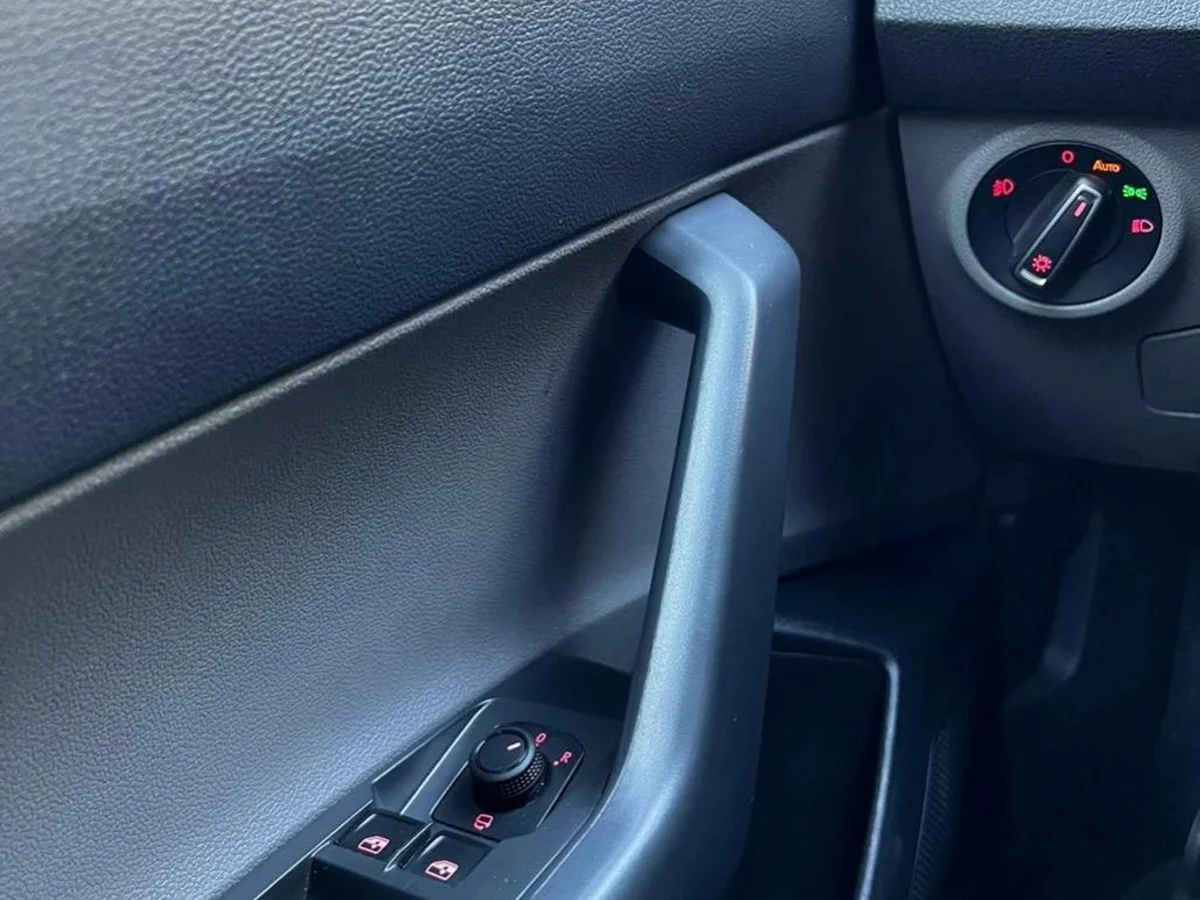 2021 VOLKSWAGEN POLO HB HIGHLINE 1.6L MSI MT - Miniatura 21