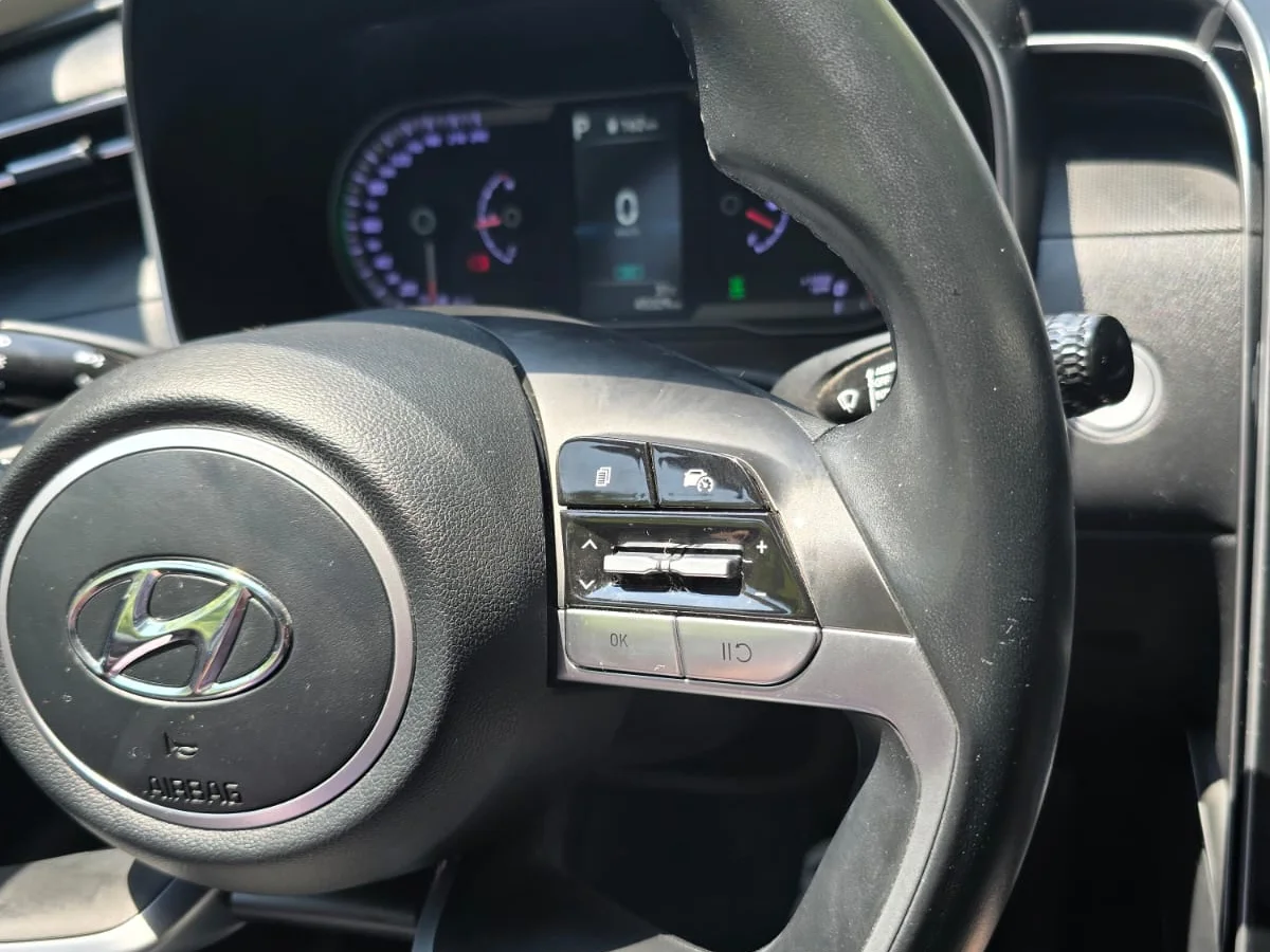 2023 HYUNDAI TUCSON NX4 MPI 4X4 2.0 AUT (4X4 PERMANENTE) - Miniatura 23