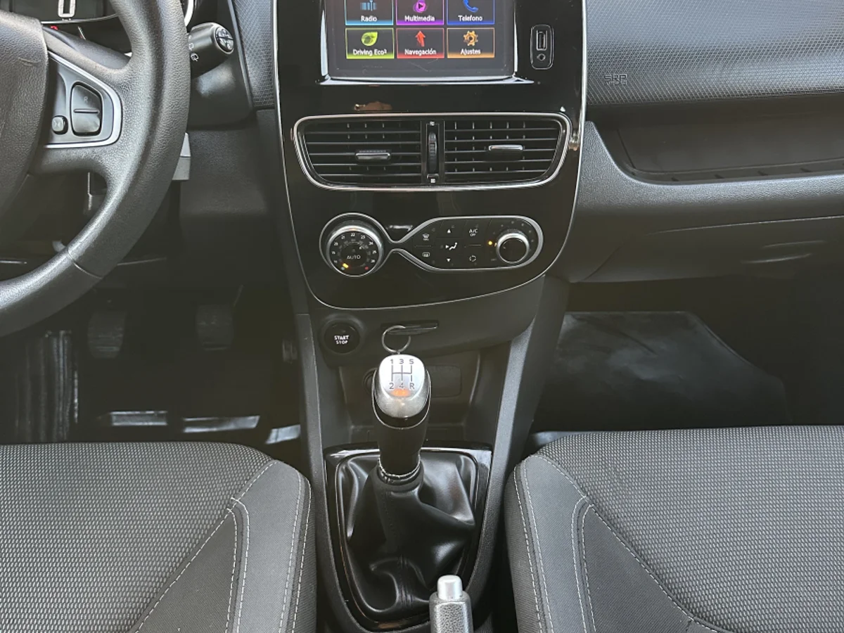 2017 RENAULT CLIO IV HB 1.2 EXPRESSION - Miniatura 13