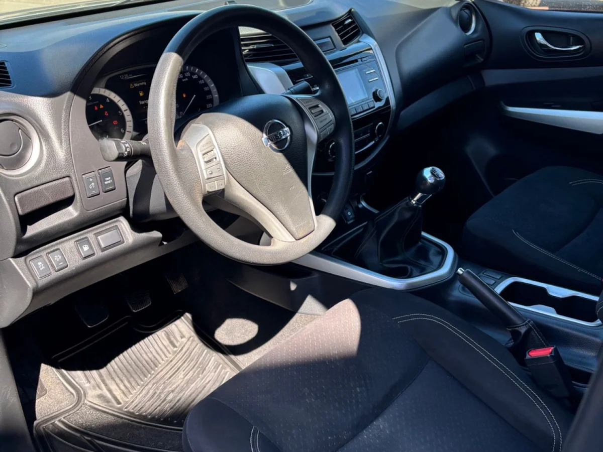 2021 NISSAN NP300 NAVARA XE 4X4 - Miniatura 6