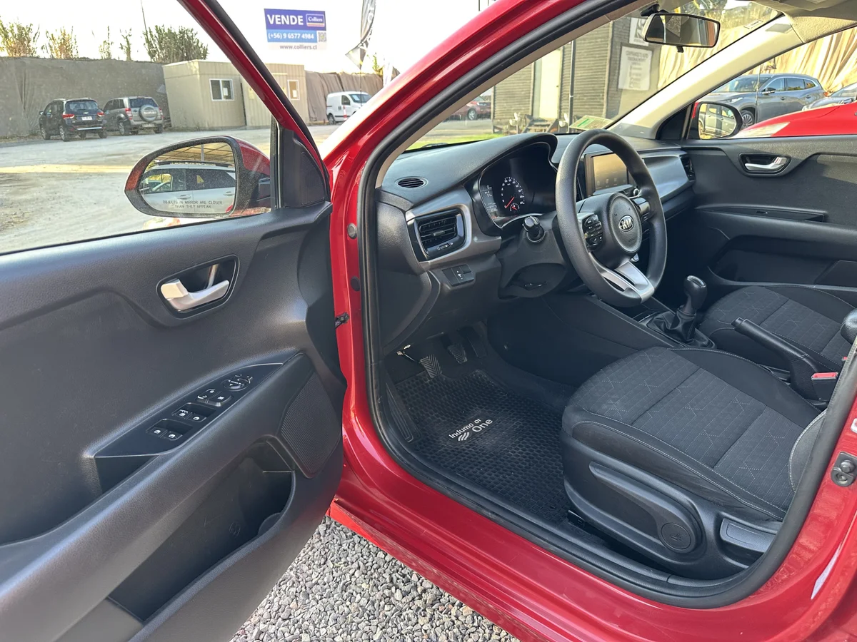 2021 KIA RIO 4 EX FULL UNICO DUEÑO - Miniatura 11