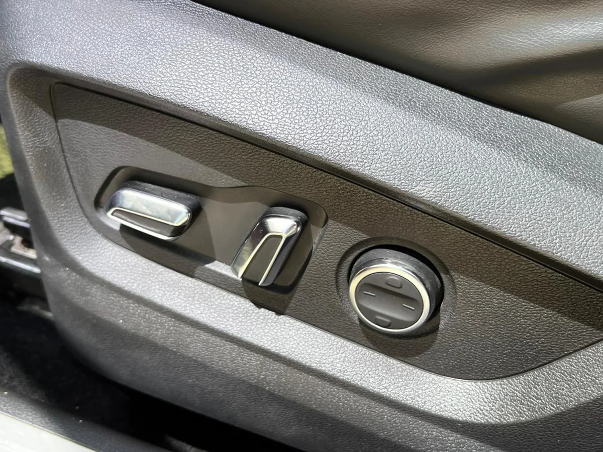 2023 Chery TIGGO 8 PRO MAX GLX - Miniatura 22