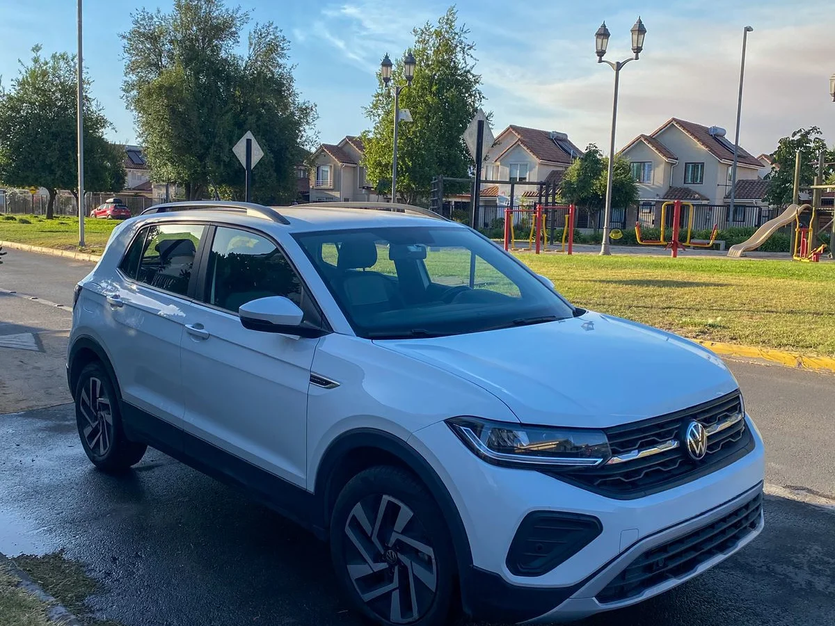 2025 VOLKSWAGEN T-CROSS 1.0L TSI COMFORTLINE MT 4X2 - Miniatura 9
